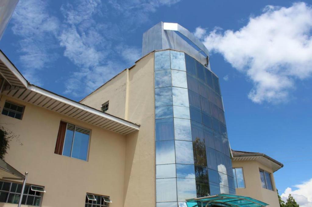 Royal City Dubai Complex Kisumu Exterior foto