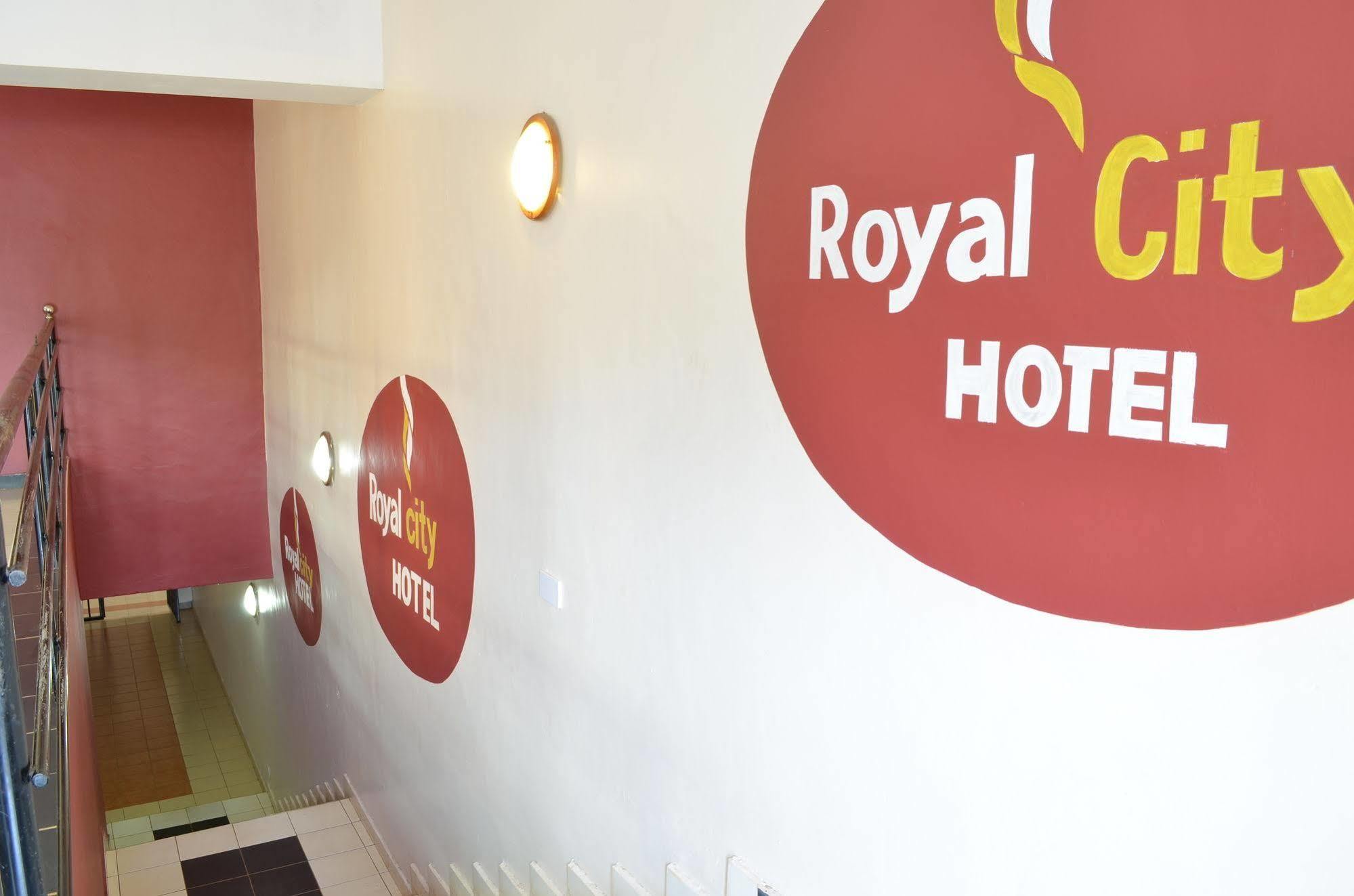 Royal City Dubai Complex Kisumu Exterior foto